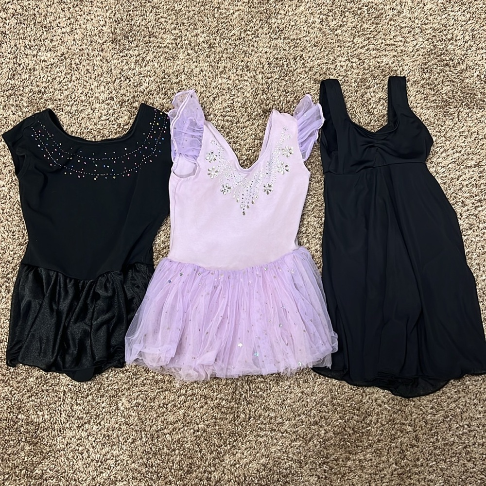 Girls dance leotards size 4-6